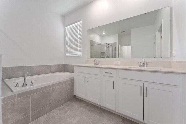 Building Photo - 8967 Chipping Sq Ln