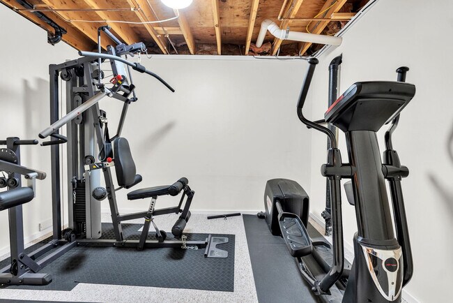 Building Photo - 73 Champeaux Rd