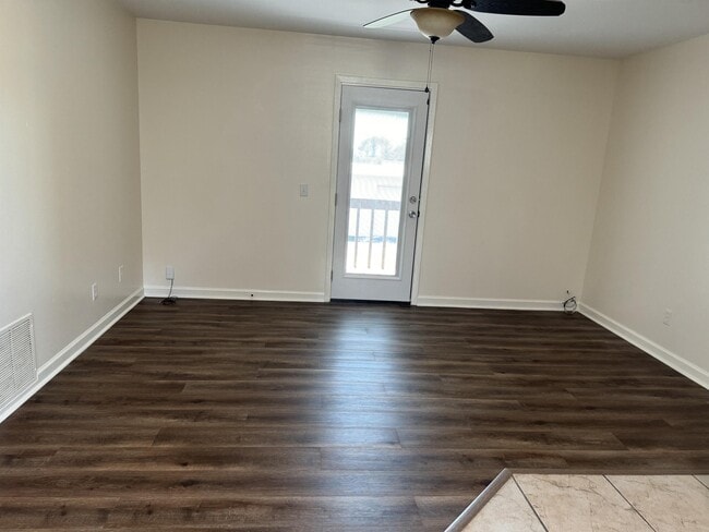 Interior Photo - Cumberland Court