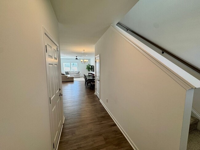 Building Photo - Beautiful 4BR/3BA Home in Parkside Crossing