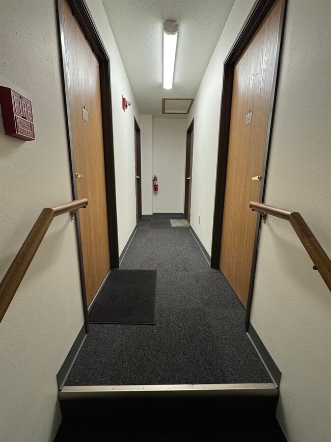 Building Photo - 417 Lotus St