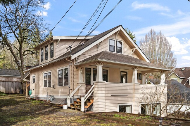Primary Photo - 7107 SW 29th Ave