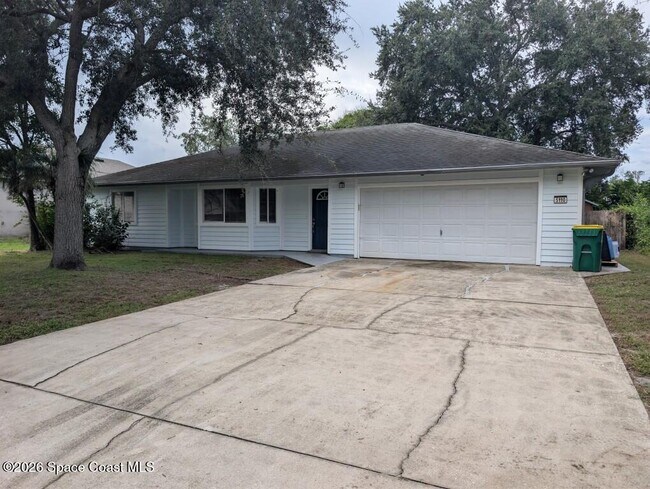 Building Photo - 5110 Mayflower St