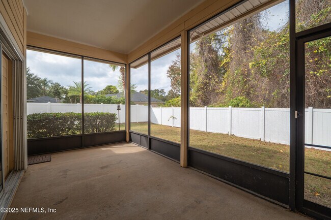 Building Photo - 3466 Laurel Leaf Dr