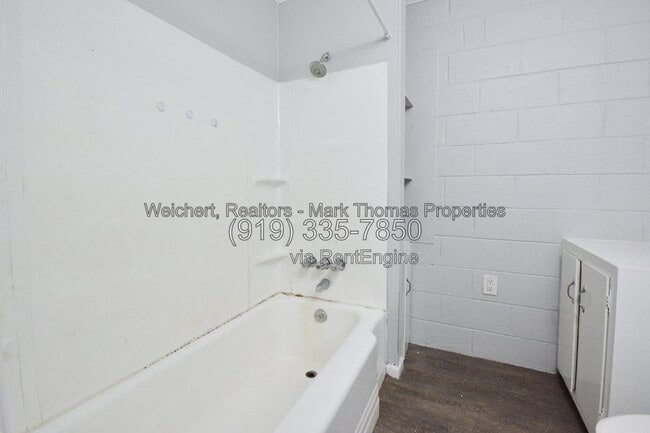 Building Photo - 1150 Shelton Rd