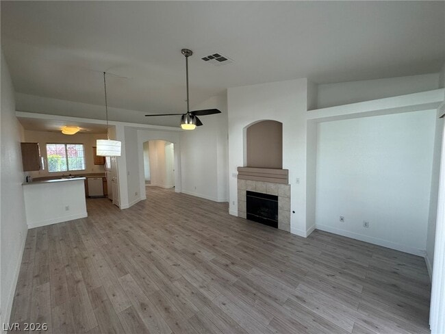 Building Photo - 8772 Bridgeport Bay Ave