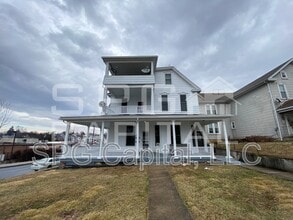 Building Photo - 29 W 3rd St