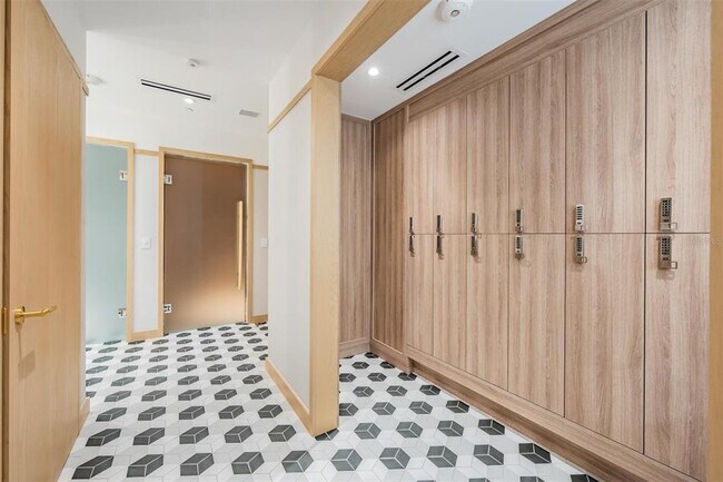 Building Photo - 3015 S Ysabella Ave