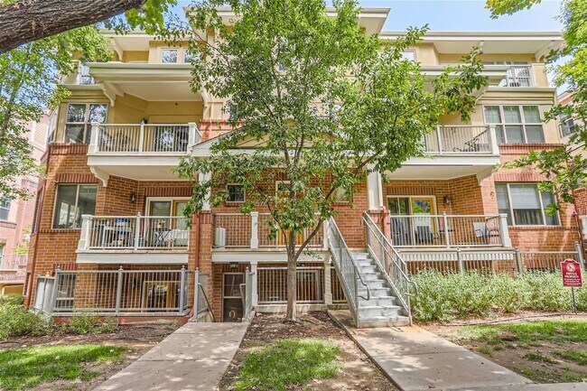Primary Photo - Highly desirable City Park one bed condo!