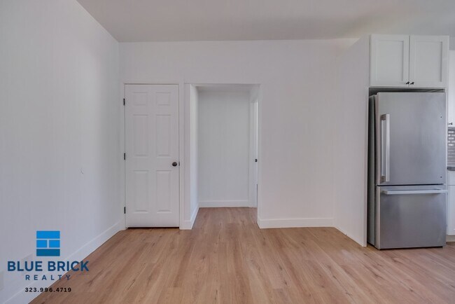 Building Photo - 5312 Corteen Pl