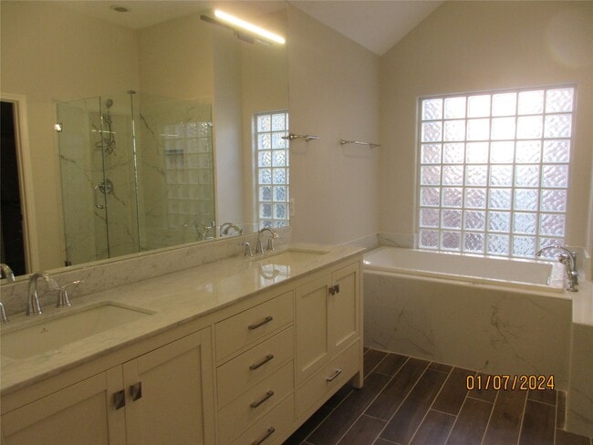 Building Photo - 1110 Parkhaven Ln