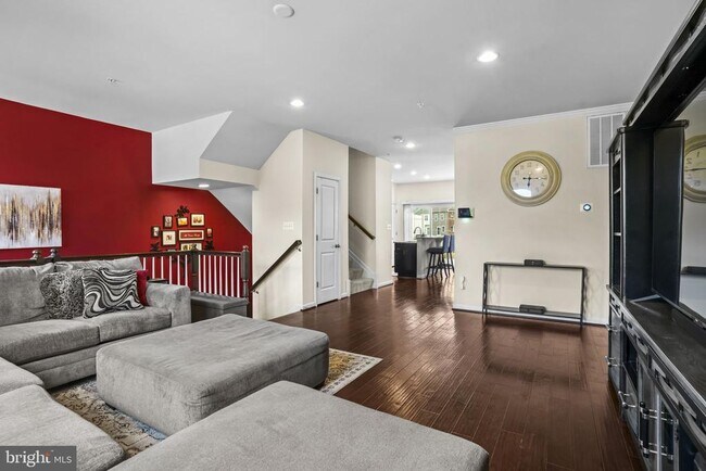 Building Photo - 5412 Spotswood Pl