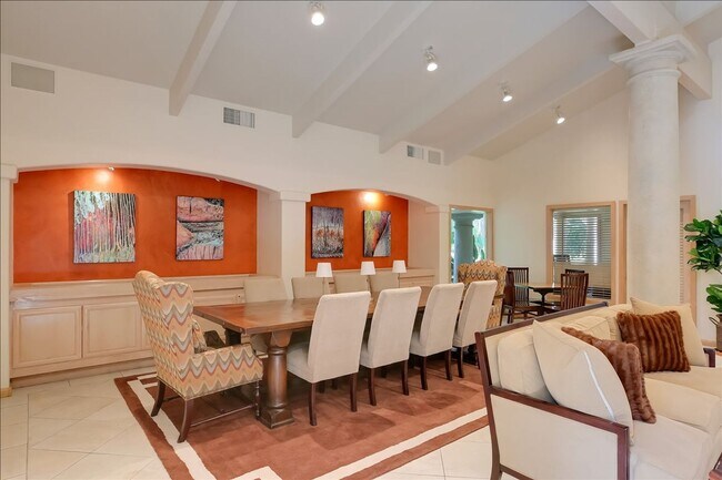 Building Photo - 438 Por La Mar Cir