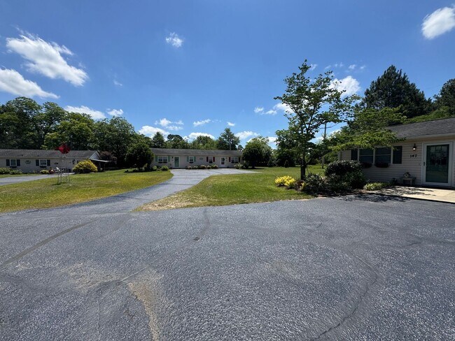 Building Photo - 135 W Wind Dr