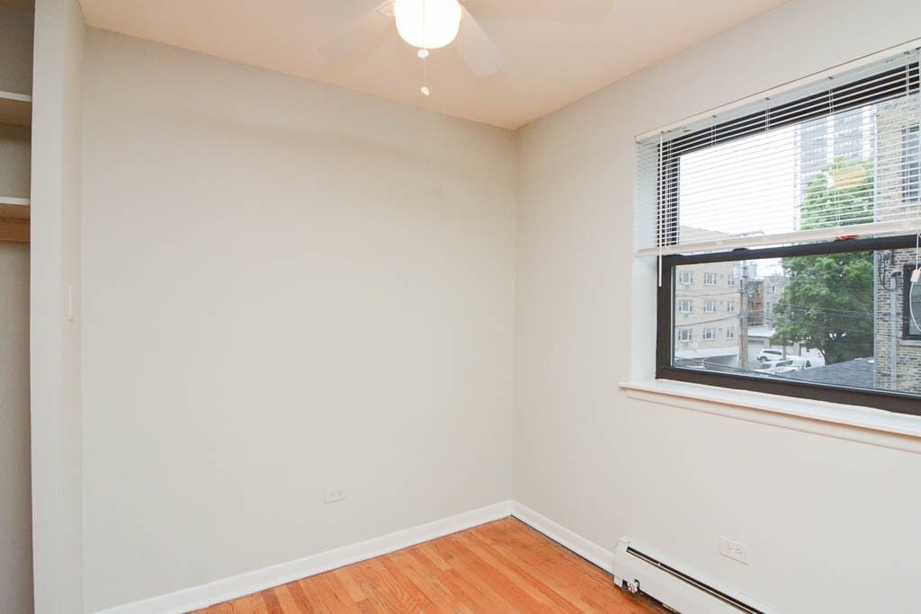 Building Photo - 503 W Briar Pl