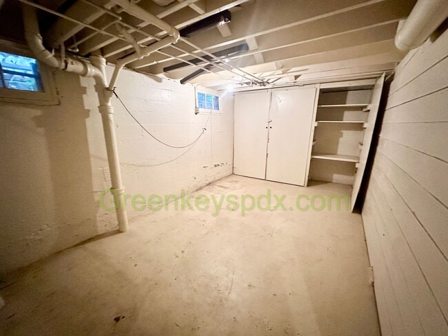 Building Photo - Gorgeous 2 Bedroom with finished basement,...