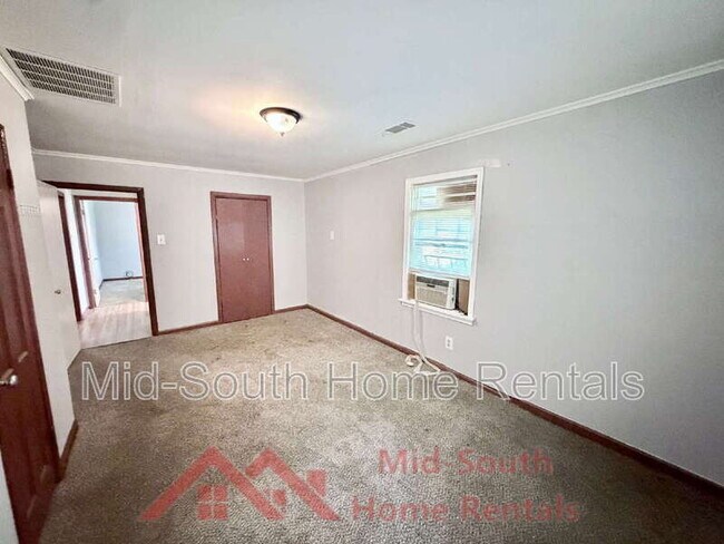 Building Photo - 1596 Pennsylvania St