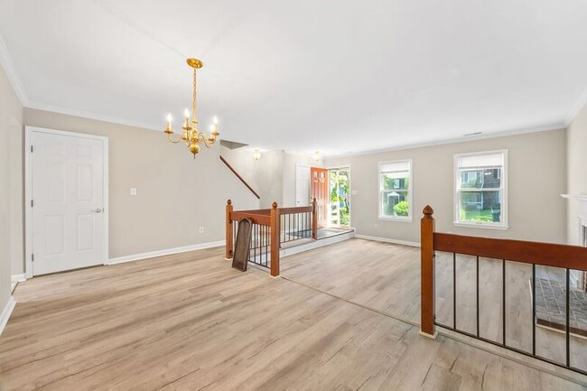 Building Photo - 439 Wynridge Dr