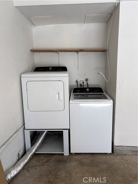 Building Photo - 1421 Vista Grande