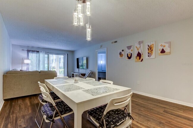 Building Photo - 90 S Highland Ave