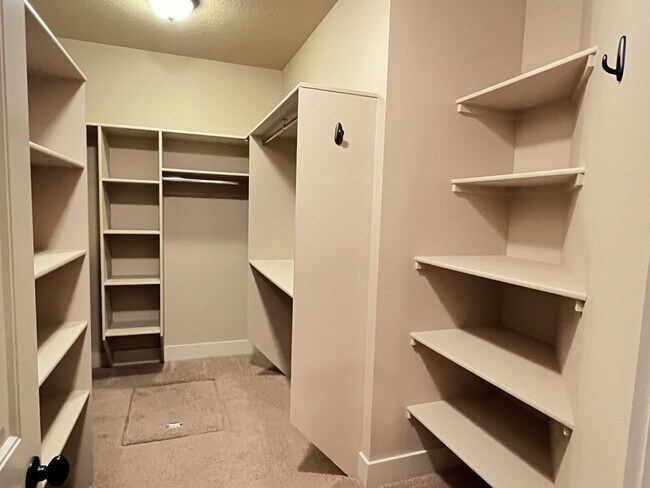 Building Photo - Beautiful 3 bed 2 bath home in The Preserv...