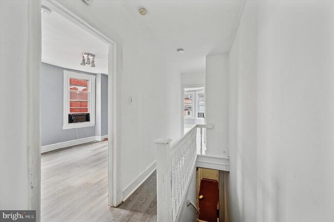 Primary Photo - 5841 N 12th St