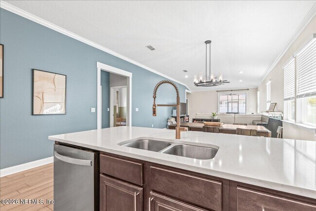 Building Photo - 162 Creekmore Dr