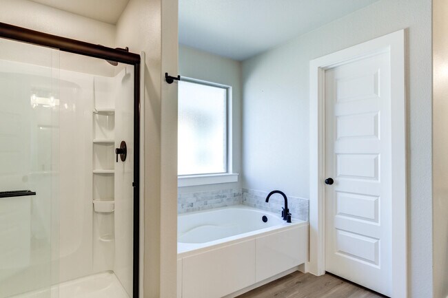 Building Photo - 1614 141st St