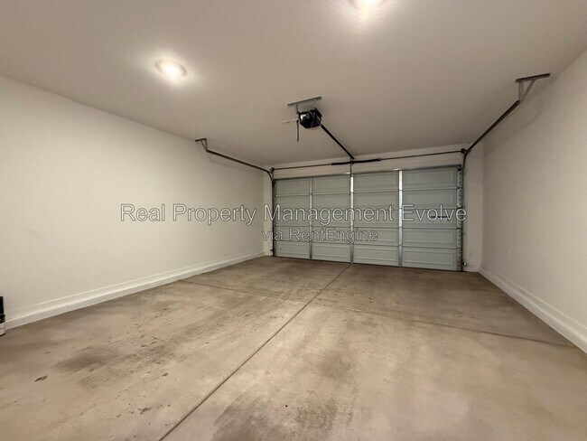 Building Photo - 4169 W Jeanette Ln