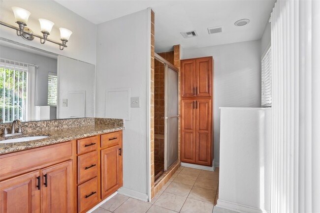 Building Photo - 16 Harbor Ln