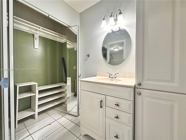 Building Photo - 5900 SW 127th Ave