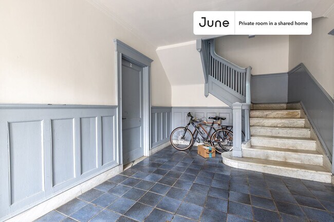 Building Photo - Room in Shared 4 bed/2 bath home