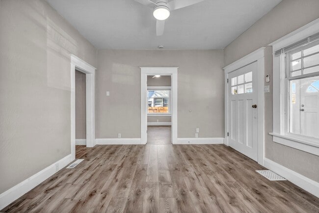 Building Photo - 1637 C St