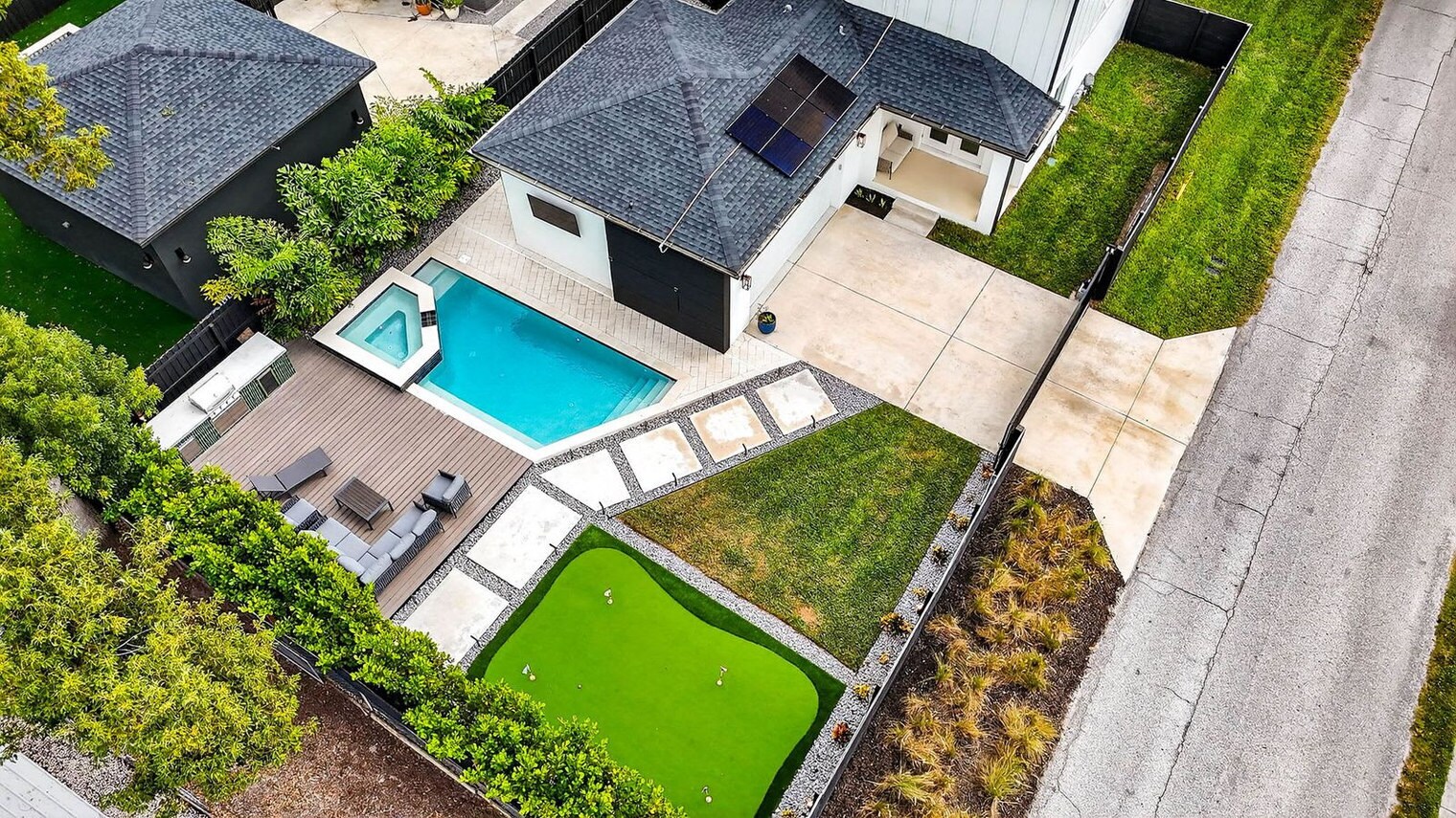 Building Photo - 1200 E Jean St