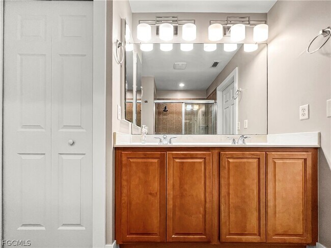 Building Photo - 9297 Aegean Cir