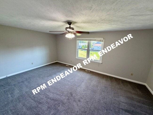 Building Photo - 1368 Deerfield Estates Dr