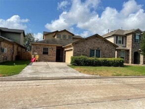 Building Photo - 9616 Hamilton Dr