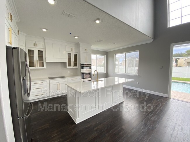 Building Photo - 1735 White Heron Bay Cir