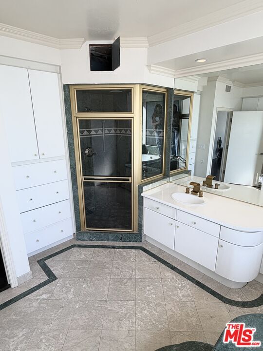 Building Photo - 121 Canon Dr