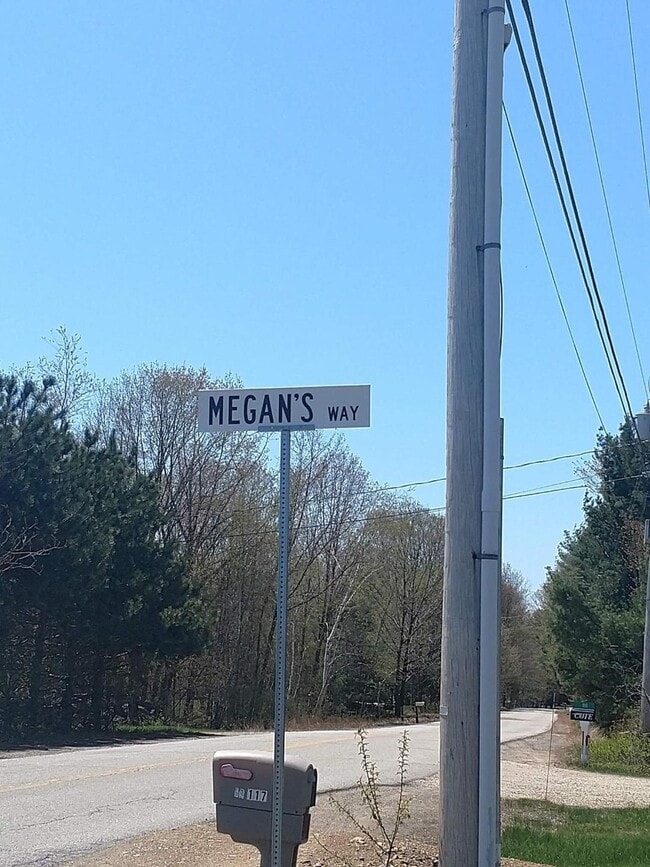 Building Photo - 117 Cemetery Rd