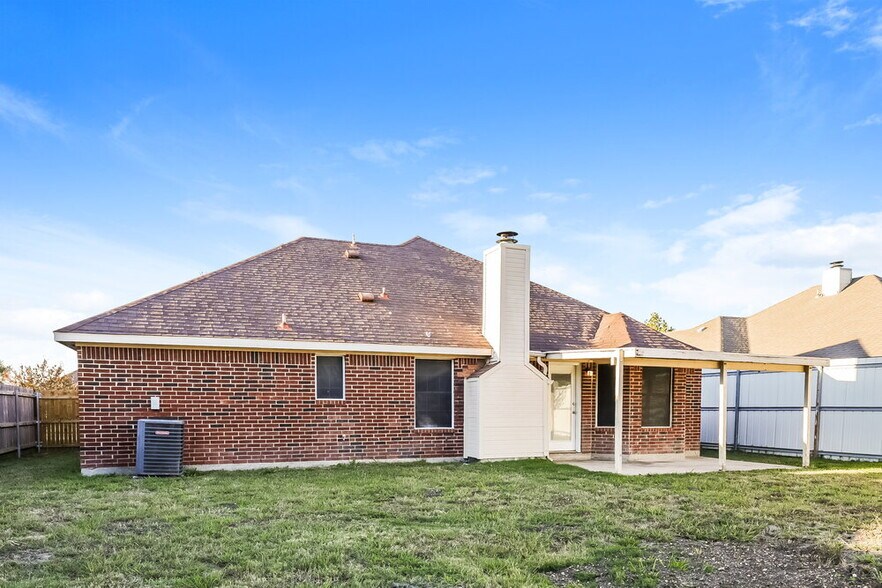 Building Photo - 1232 Clay Ln