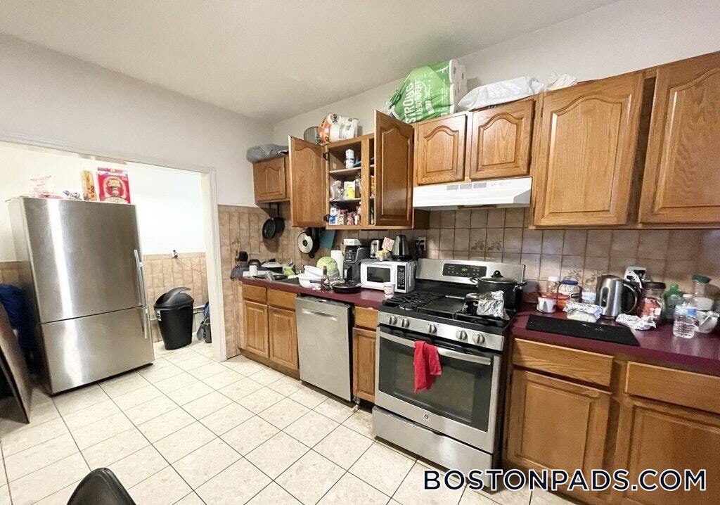 Building Photo - 22 Humphreys St