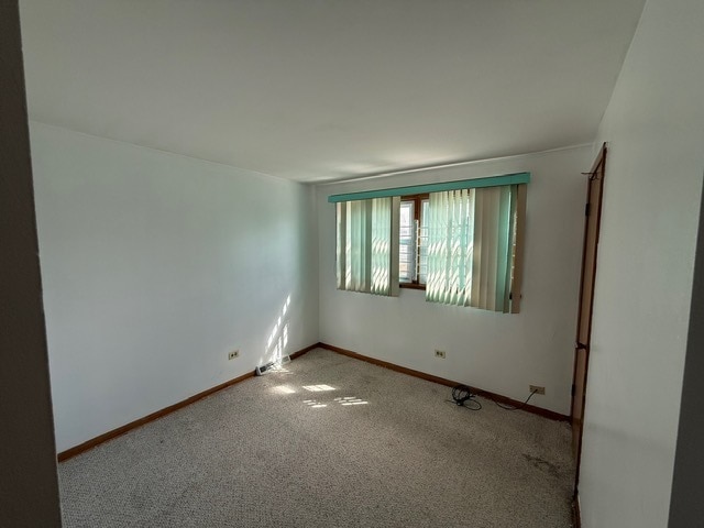 Building Photo - 8037 S Wentworth Ave