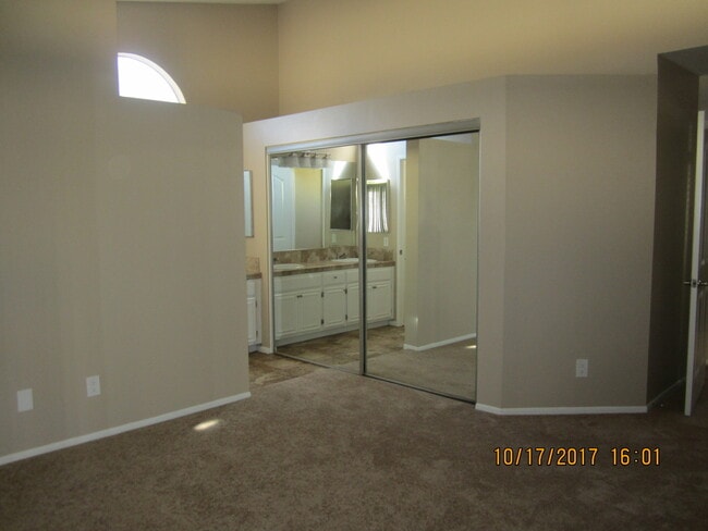 Building Photo - CANYON CREST GORGEOUS SINGLE STORY