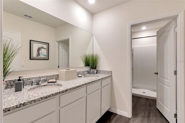 Building Photo - 1720 Cambrelle Wy