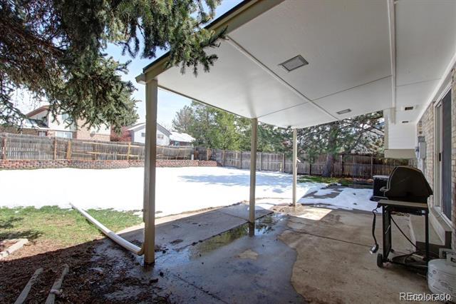 Building Photo - 6233 W Caley Ave