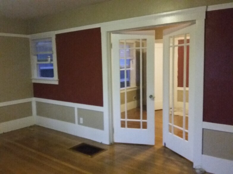 Building Photo - 2316 Brooks Ave