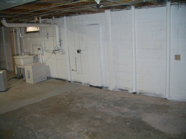 Building Photo - 247 Crestview Ln