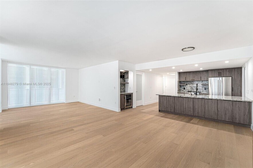 Building Photo - 50 Biscayne Blvd