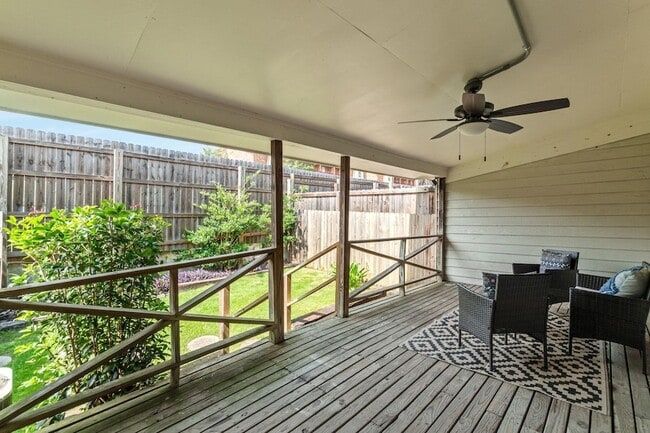 Building Photo - 129 Brookwood Ln